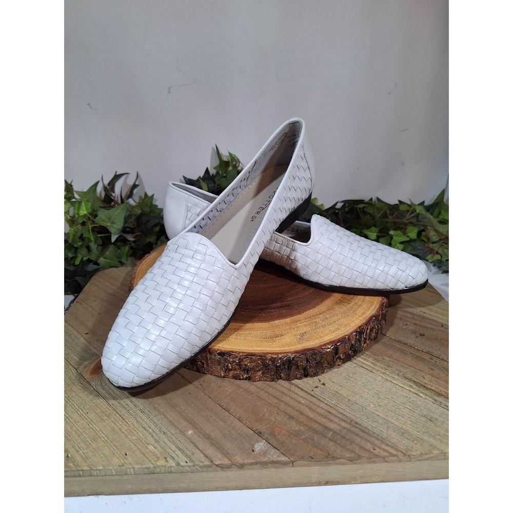 Women's White New Never worn woven Trotters pumps Size 10 S - Picture 16 of 16